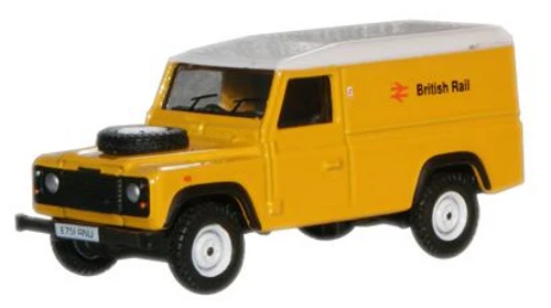 76DEF007 Land Rover Defender British Rail