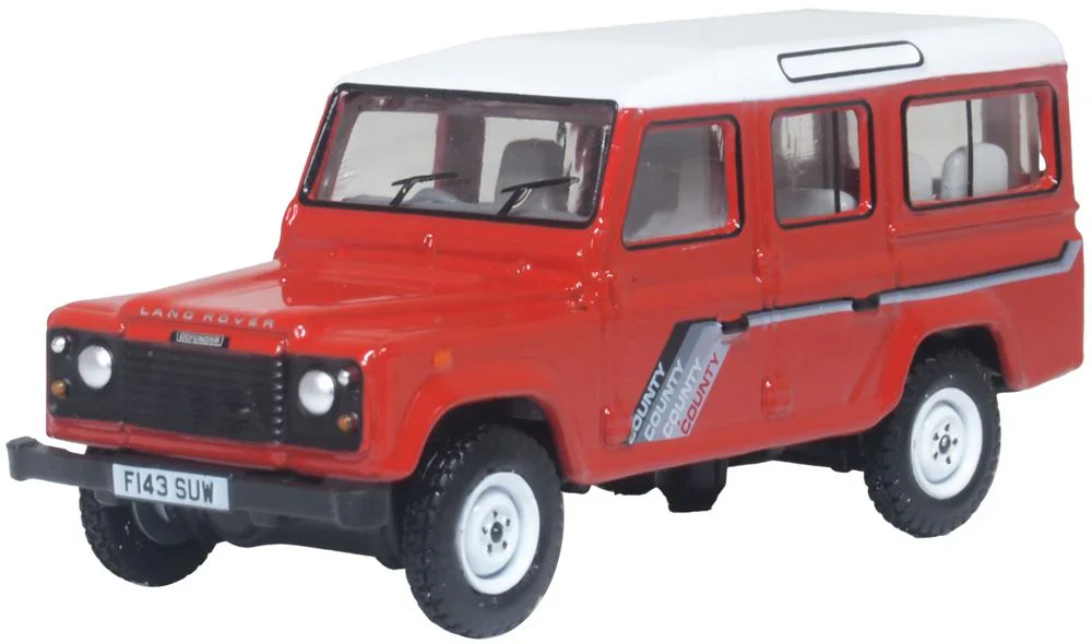 76DEF018 Land Rover Defender LWB St. Wagon Masai Red