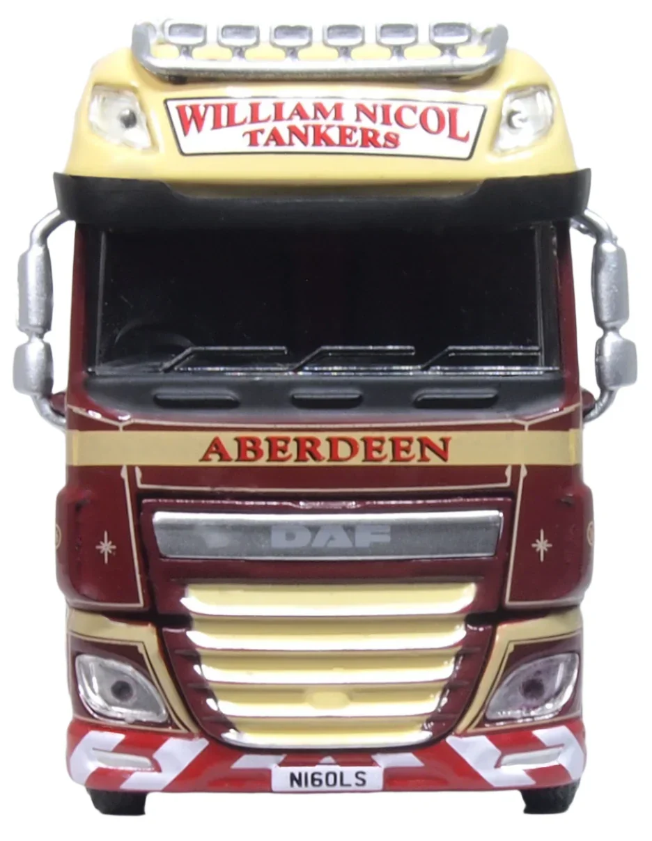 76DXF006 DAF XF Euro 6 Cylindrical Tanker William Nicol - Image 4