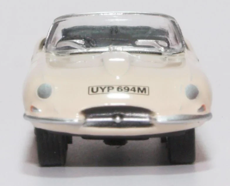 76ETYP013 Jaguar E Type White - Image 4