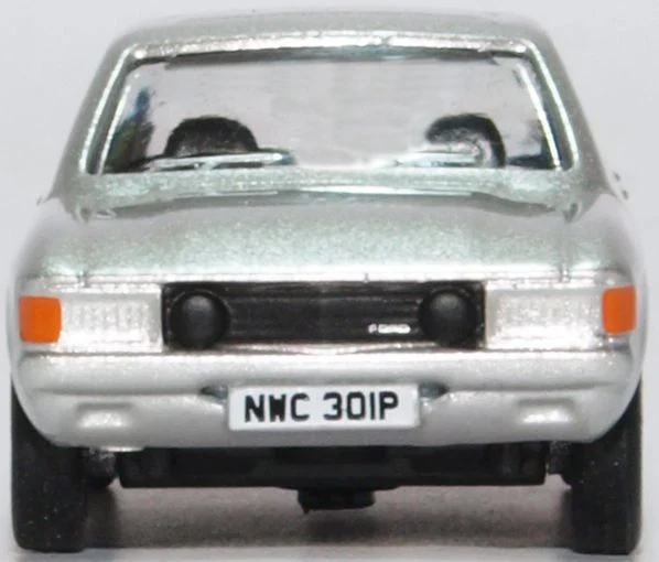 76FC005 Ford Consul Granada Astro Silver - Image 4