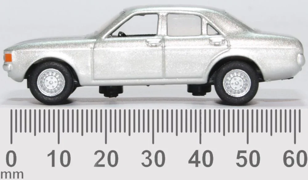 76FC005 Ford Consul Granada Astro Silver - Image 6