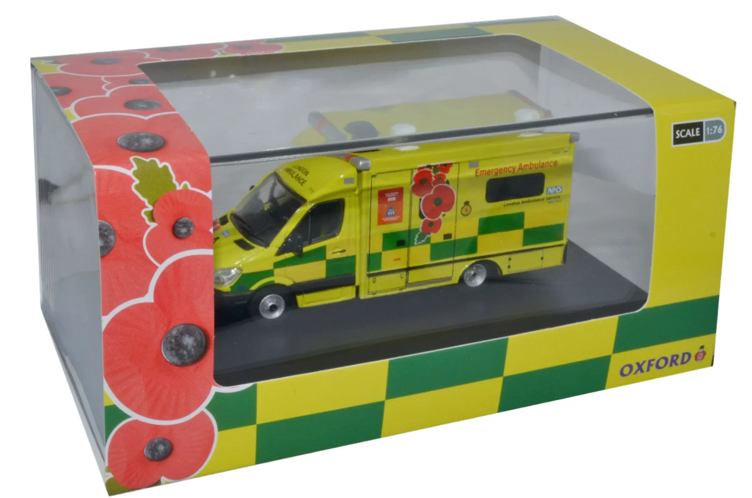 76MA007 Mercedes Ambulance London Ambulance Service Remembrance Day - Image 6