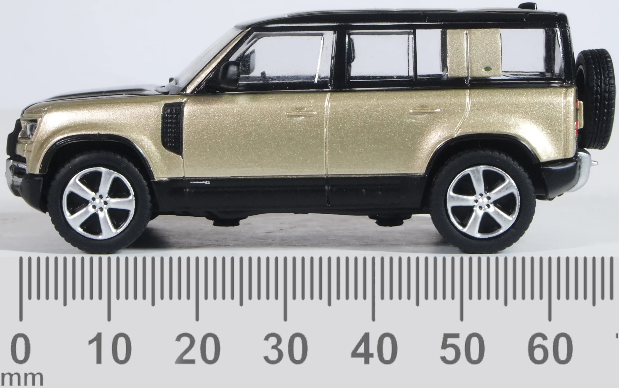 76ND110X001 Land Rover Defender 110X - Image 6