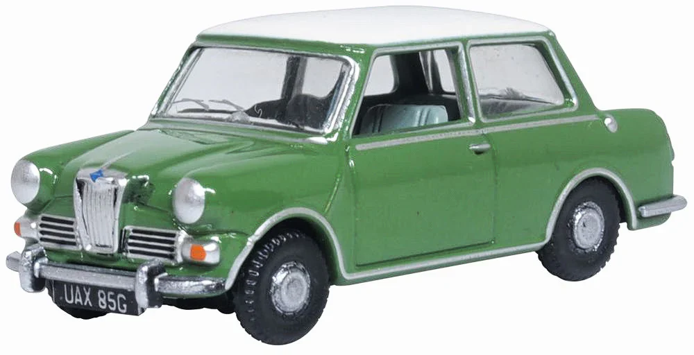 76RE003 Riley Elf Cumberland Green/Old English White