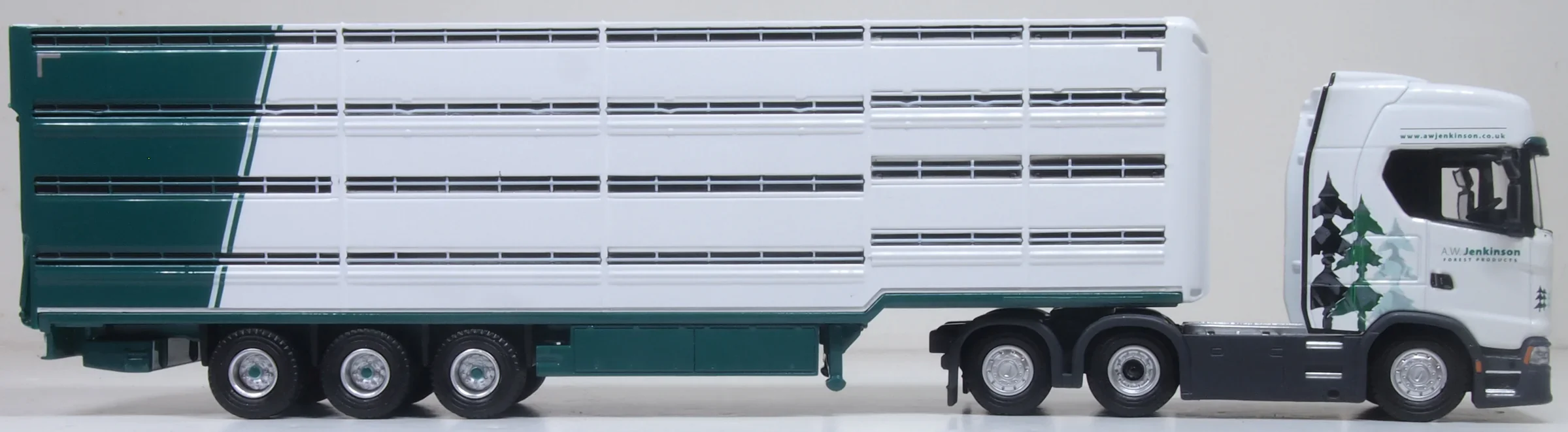 76SNG006 Scania S Series Livestock Trailer A W Jenkinson - Image 4