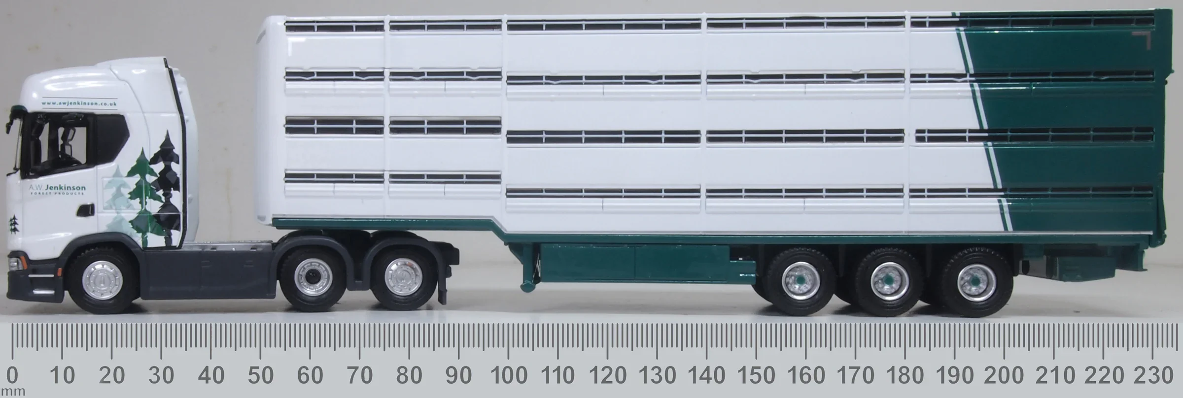 76SNG006 Scania S Series Livestock Trailer A W Jenkinson - Image 6