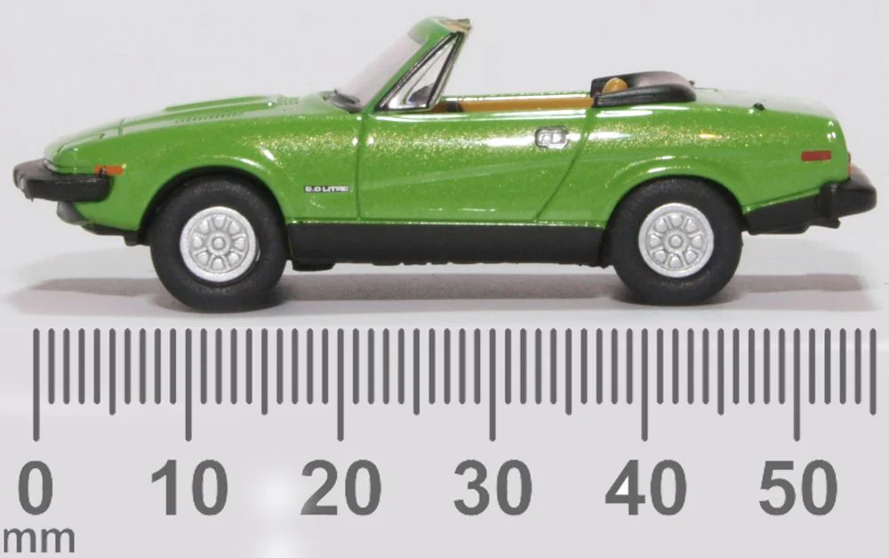 76TR7001 Triumph TR7 Convertible Triton Green - Image 6