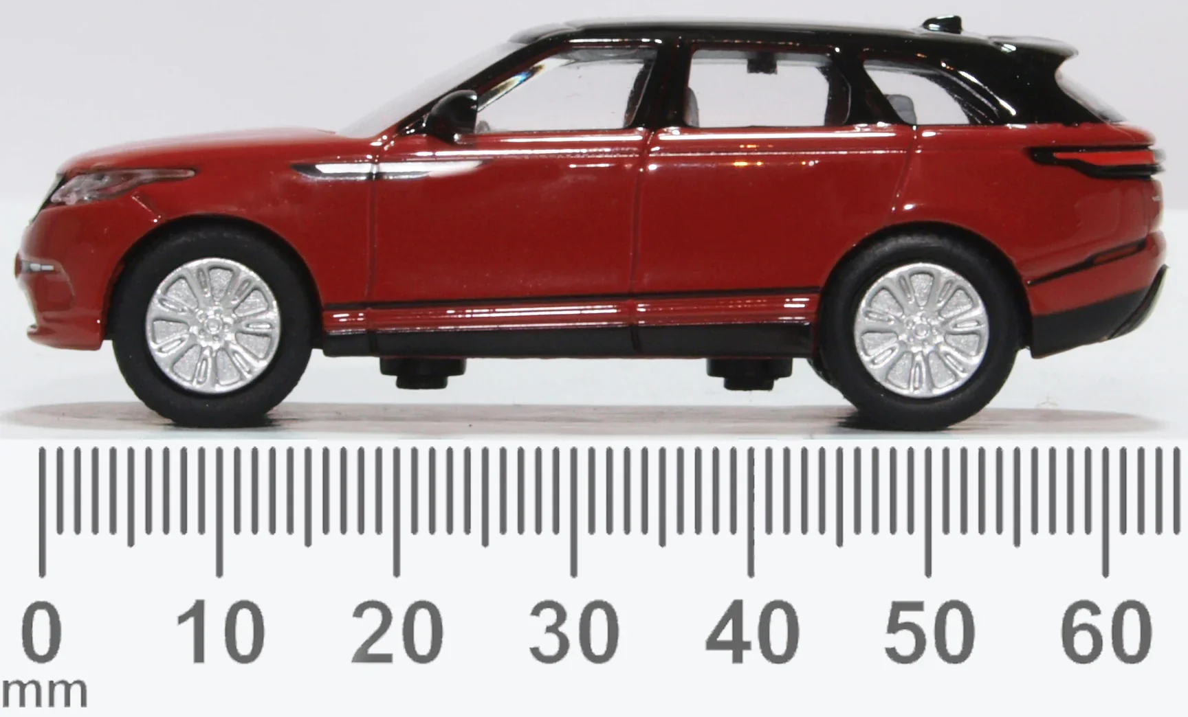 76VEL001 Range Rover Velar Firenze Red - Image 6