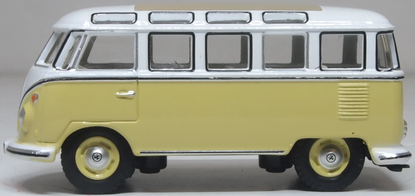 76VWS014 VW T1 Samba Bus Yellow/White - Image 2