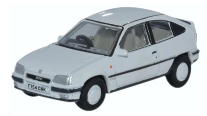 76VX001 Vauxhall Astra MkII White