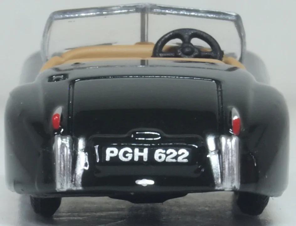 76XK120006 Jaguar XK120 British Racing Green - Image 5