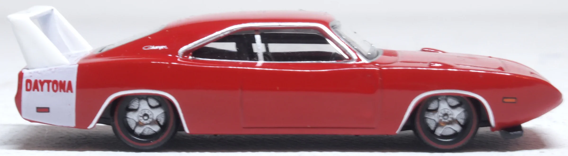 87DD69005 1969 Dodge Charger Daytona Charger Red - Image 3