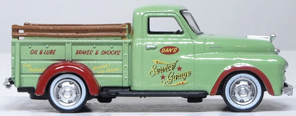 87DP48003 1948 Dodge B-1B Pick Up Dan's Service Garage - Image 4