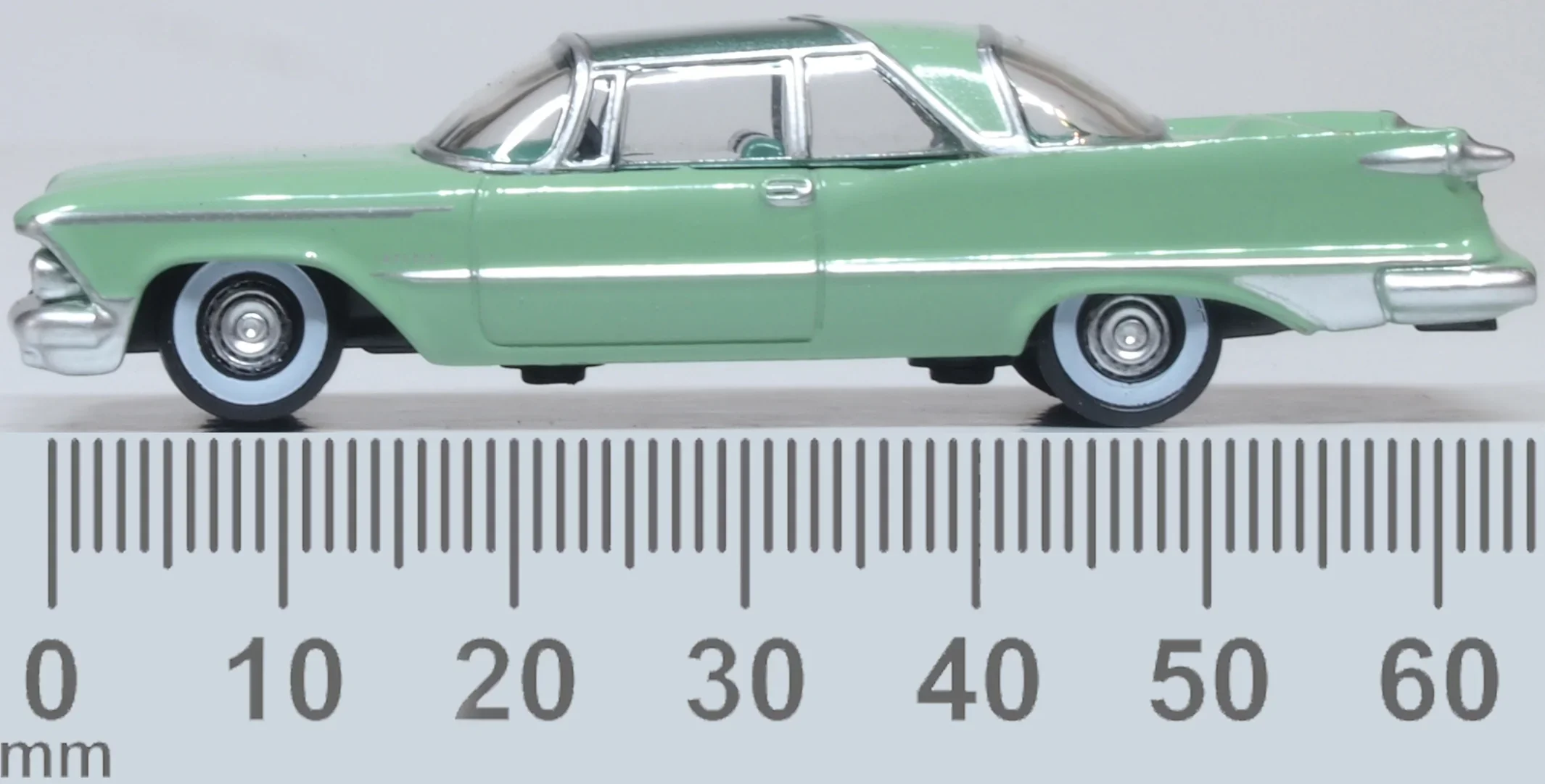 87IC59002 1959 Imperial Crown Hard Top Highland Green/Ballad Green - Image 6