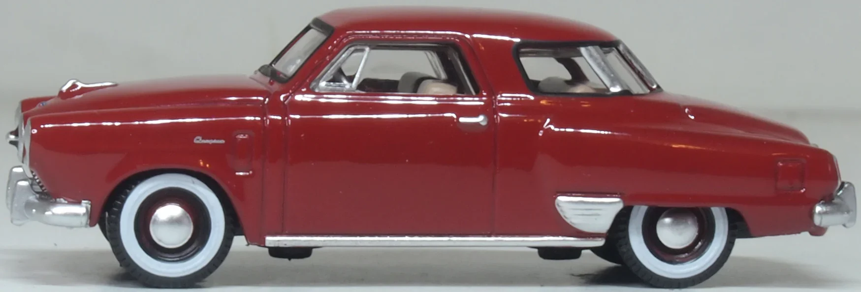 87SC50003 1950 Studebaker Champion Starlight Coupe Commanche Red - Image 3