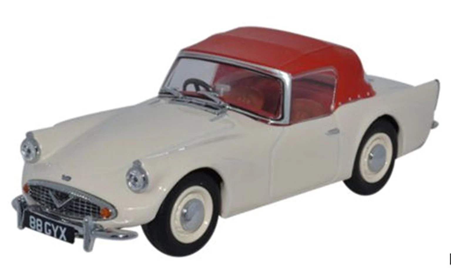 DSP003 Daimler SP250 Hood Ivory/Red