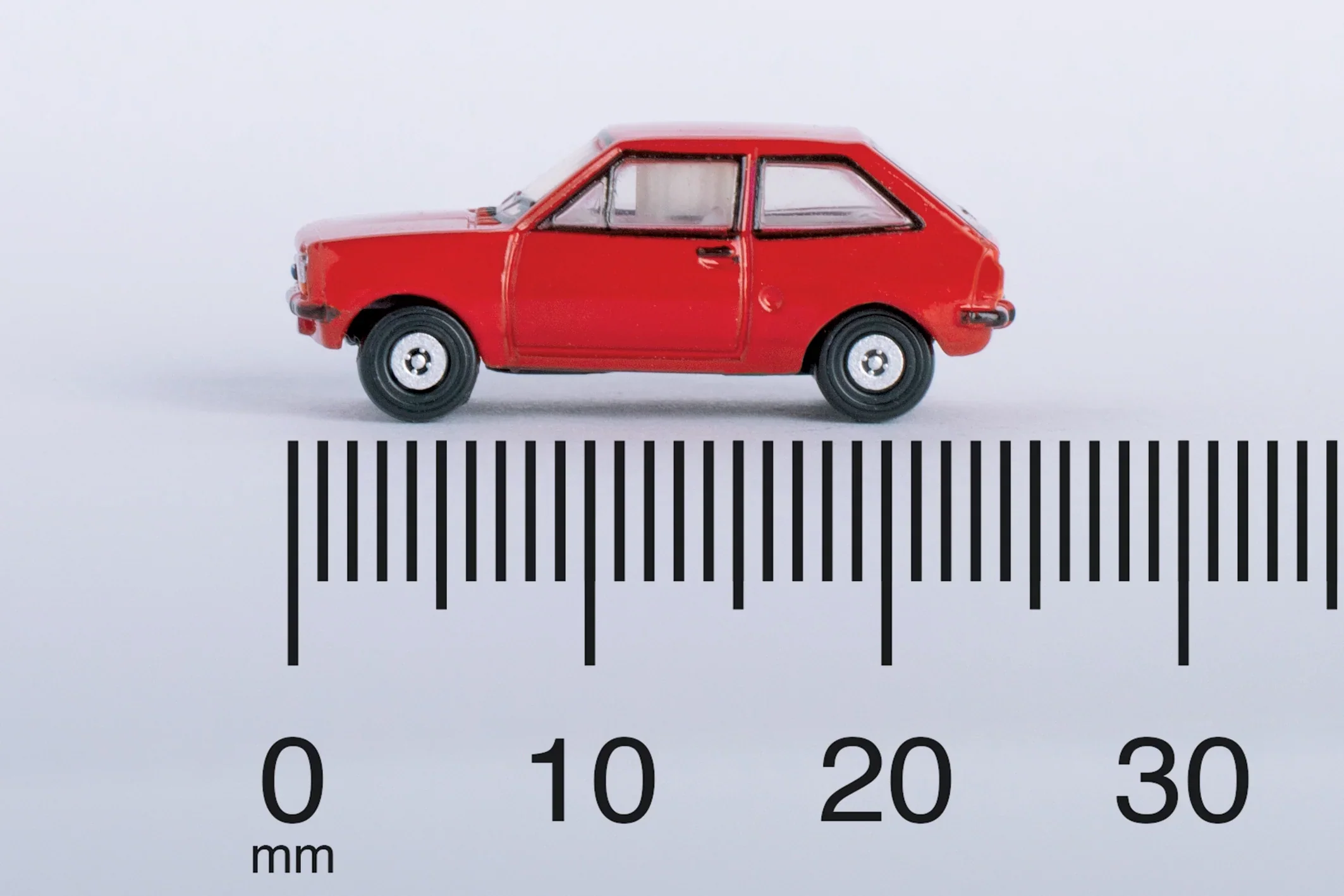NFF001 Ford Fiesta Mk1 Venetian Red - Image 6