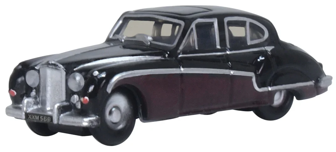 NJAG9004 Jaguar Mk8/9 Black/Imperial Maroon