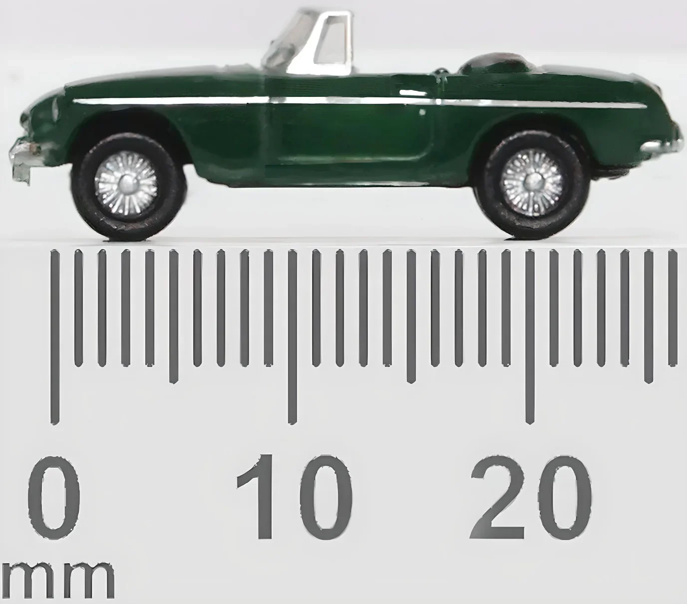NMGB003 MGB Roadster British Racing Green - Image 5