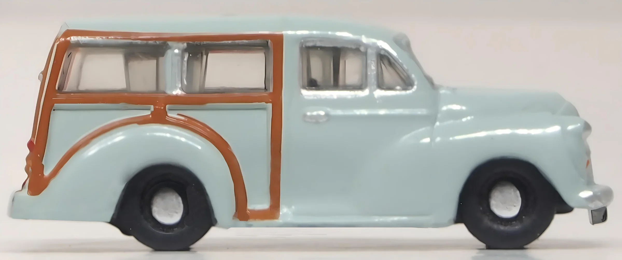 NMMT009 Morris Minor Traveller Smoke Grey - Image 4