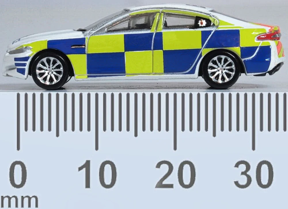 NXF008 Jaguar XF Police - Image 4