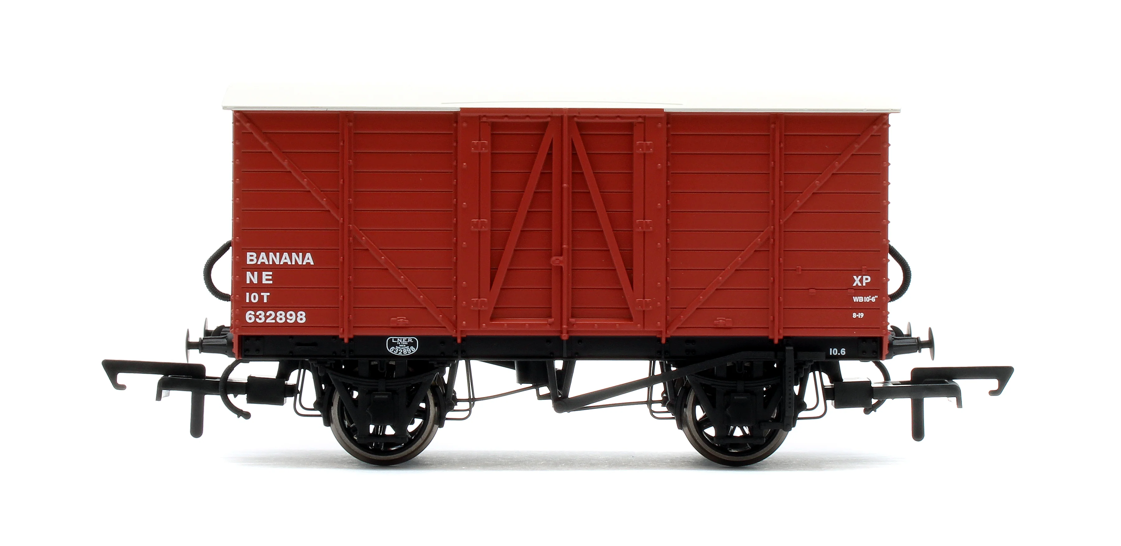 OR76BAN003C Great Eastern Banana Van LNER (post 1937) 632898 - Image 3