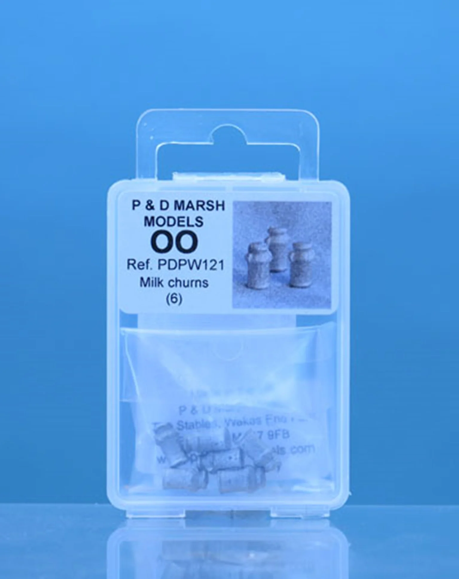 PDPW121 OO Gauge Milk Churns - UNPAINTED - Image 2
