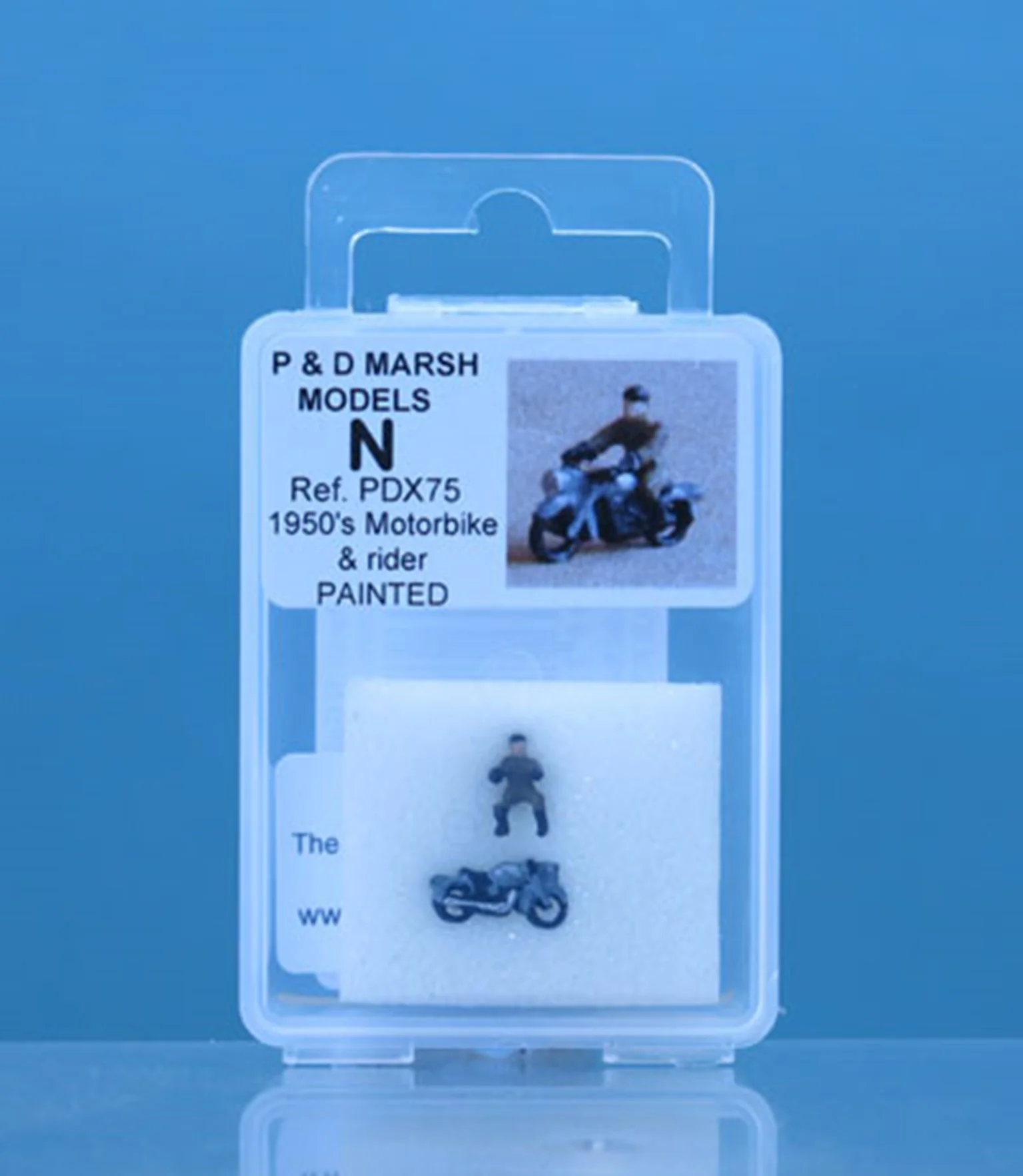 PDX75 N Gauge Painted 1950's Motorbike & Rider - Image 2