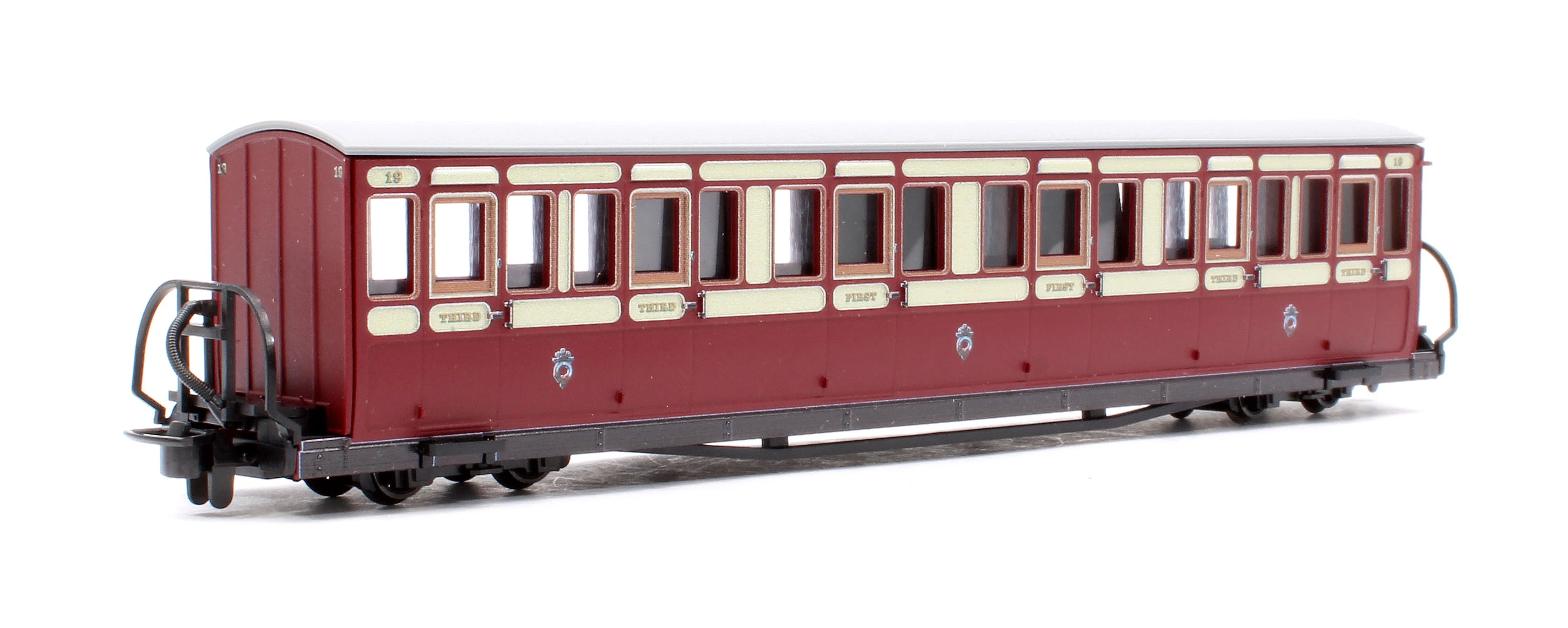 GR622A Ffestiniog Railway Long 'Bowsider' Bogie Coach, Red & Cream, No. 19