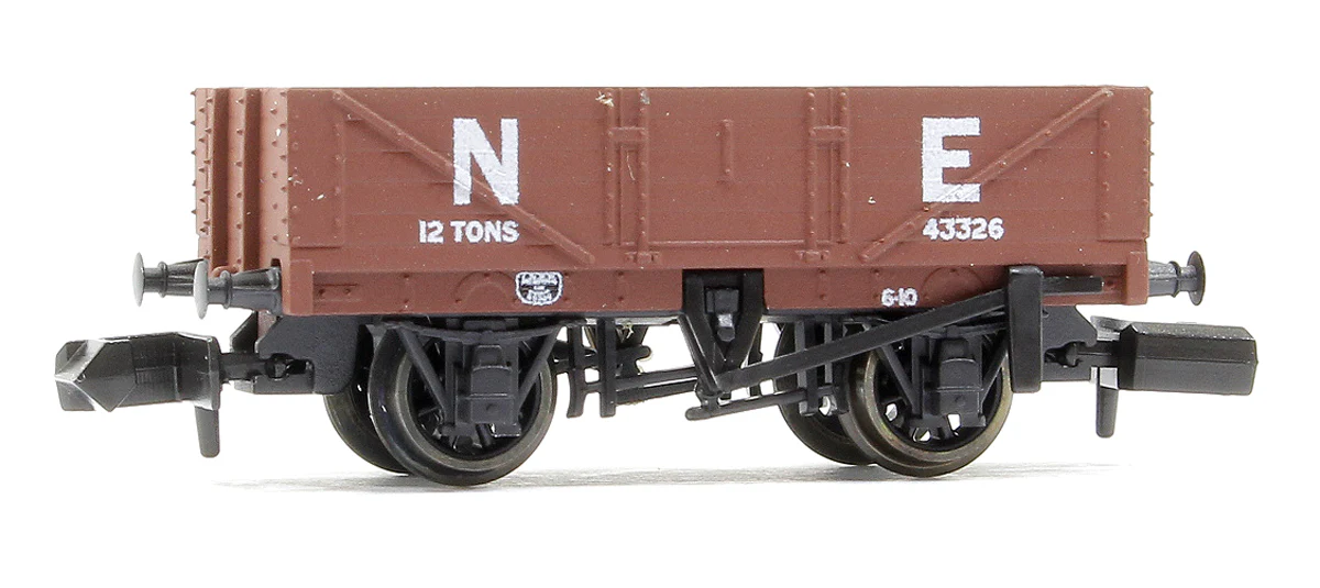 NR5001E 9ft 5 plank open wagon, NE, brown No.43326