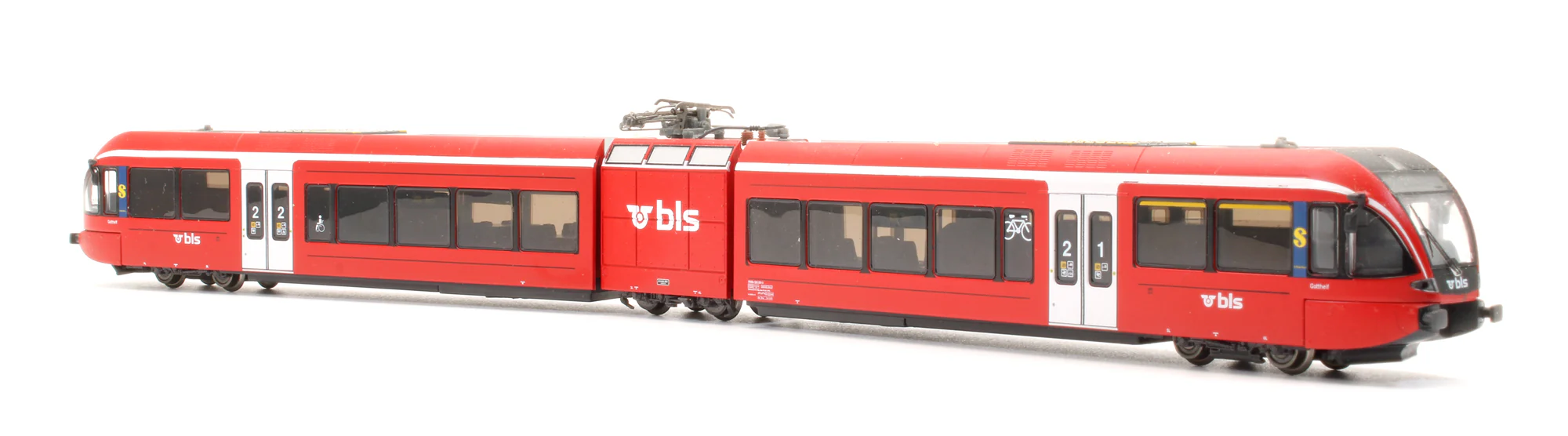 40221 Pre-Owned RABe 526 261-3 BLS Red Electric Unit - Image 2