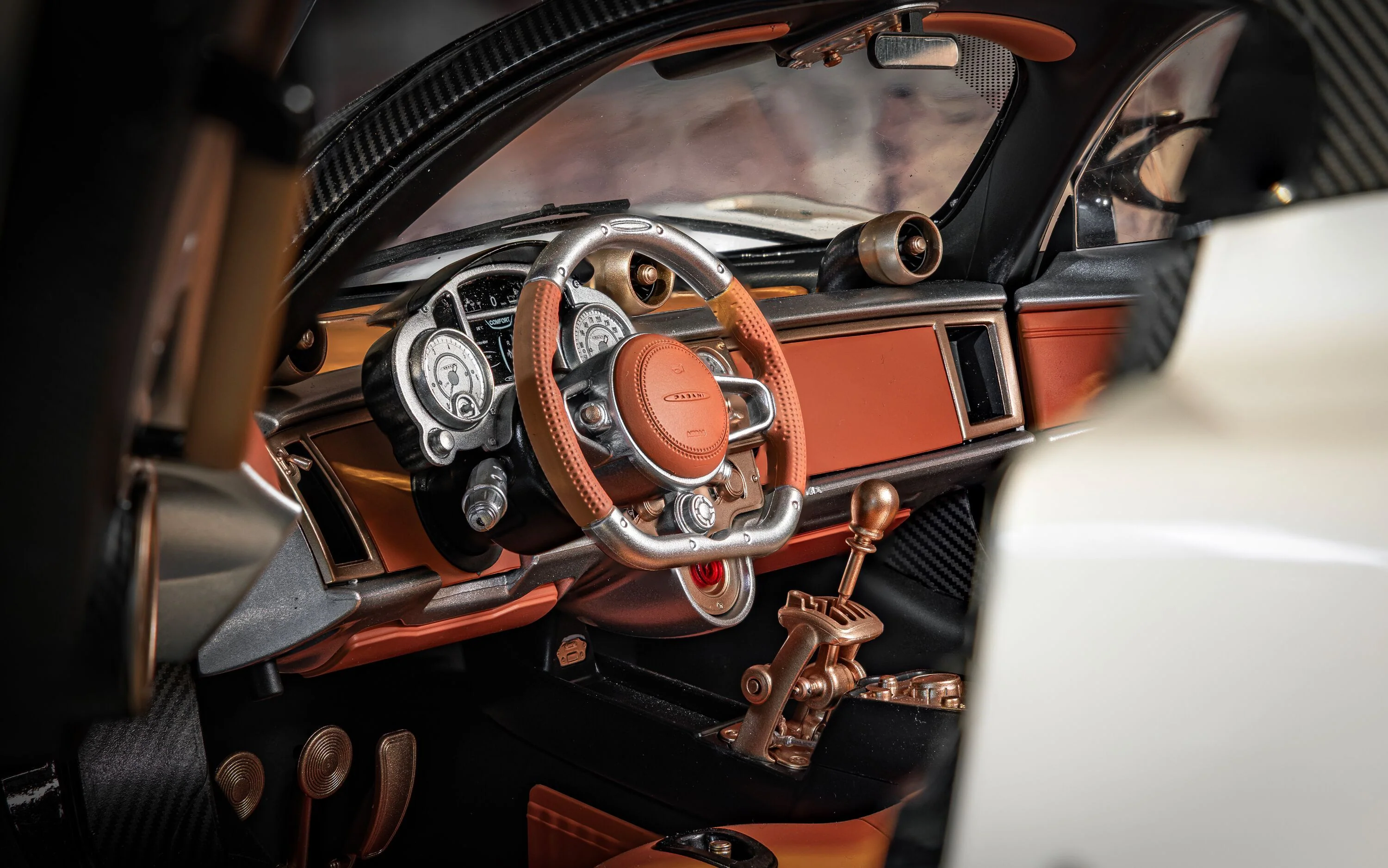 HK123 Pagani Utopia Coupé – Bianco Perla - Image 10