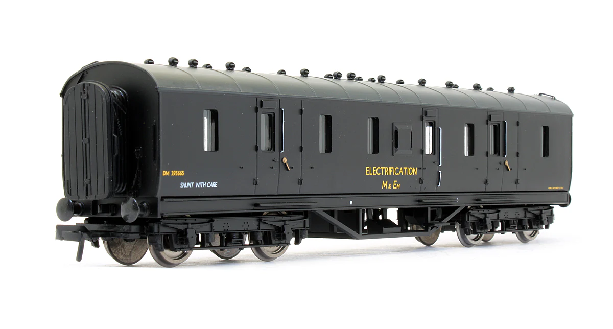 Pre-Owned 34-330 50ft Stanier Parcels Van BR Departmental Electrification - Image 2