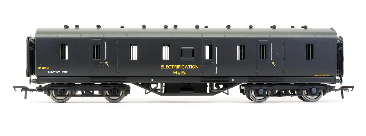 Pre-Owned 34-330 50ft Stanier Parcels Van BR Departmental Electrification - Image 3
