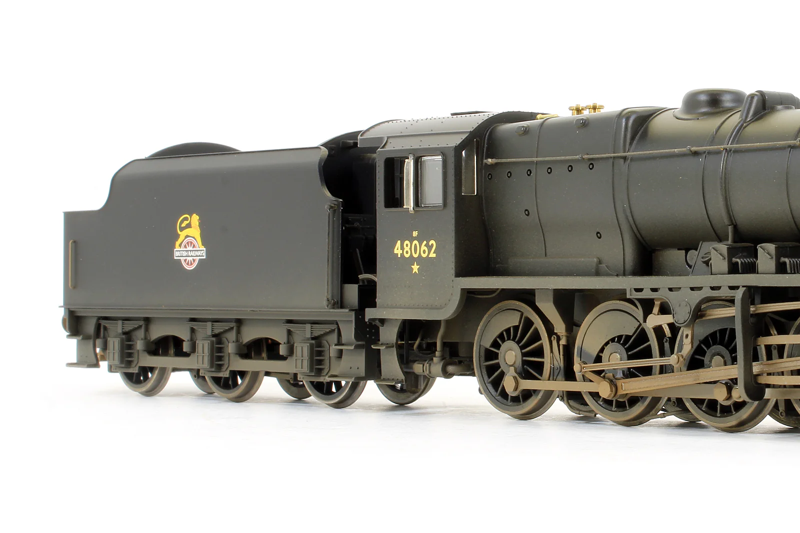 Pre-Owned R2395A BR 2-8-0 Class 8F '48062' Steam Locomotive (Weathered) - Image 3