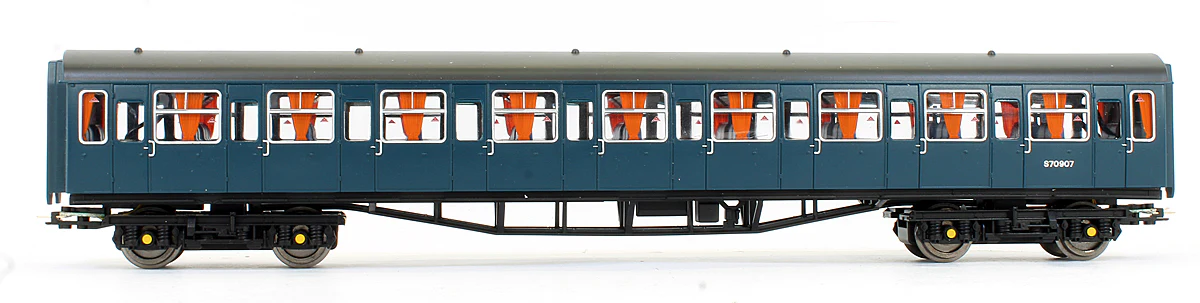R2946X Pre-Owned BR 4 VEP Class 423 EMU (DCC Fitted) - Image 4