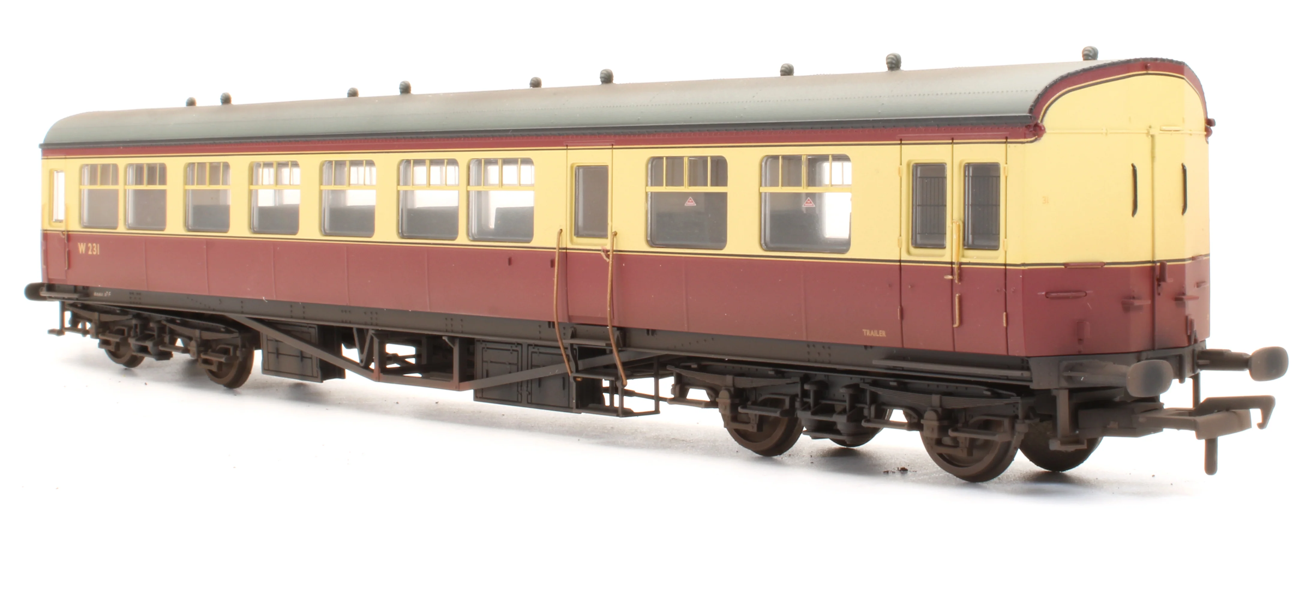 39-575 Pre-Owned BR Auto Trailer Crimson & Cream W231 - Custom Weathered - Image 4