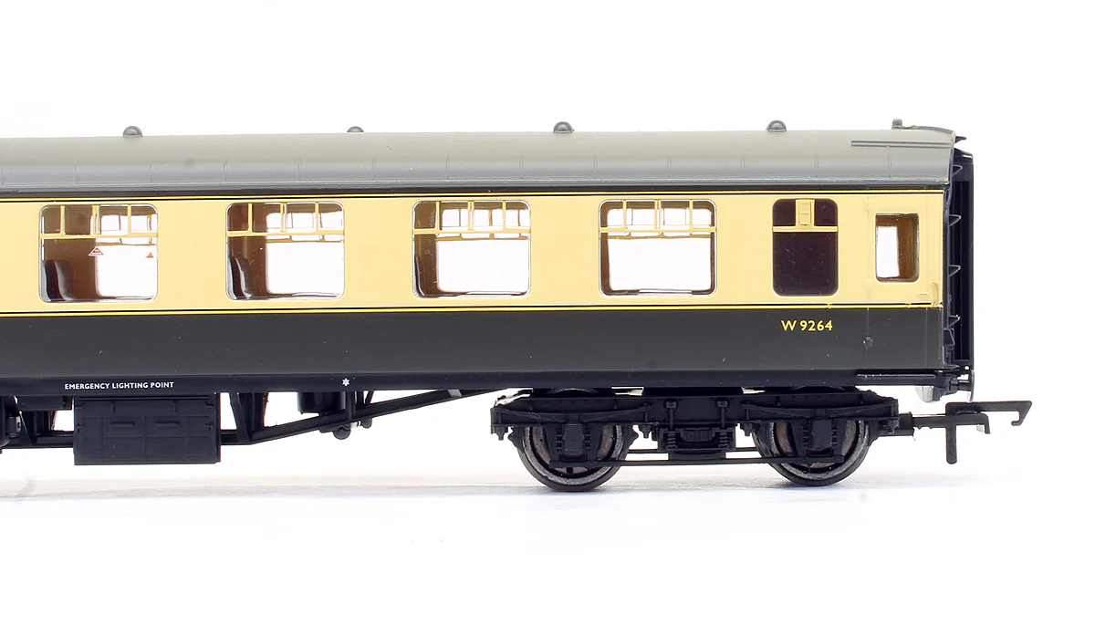 Pre-Owned R4822 BR Chocolate & Cream MK1 Brake 2nd Open Coach W9264 - Image 3