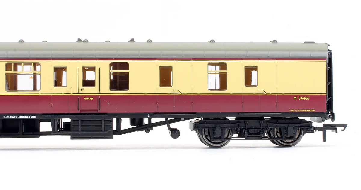 Pre-Owned BR Crimson & Cream Mk1 Corridor Brake 2nd Class Coach 'M34466' - Image 3