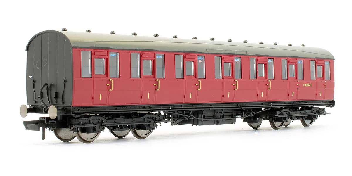 Pre-Owned R4519 BR Gresley Suburban 1st Class Coach 'E81025E' - Image 2