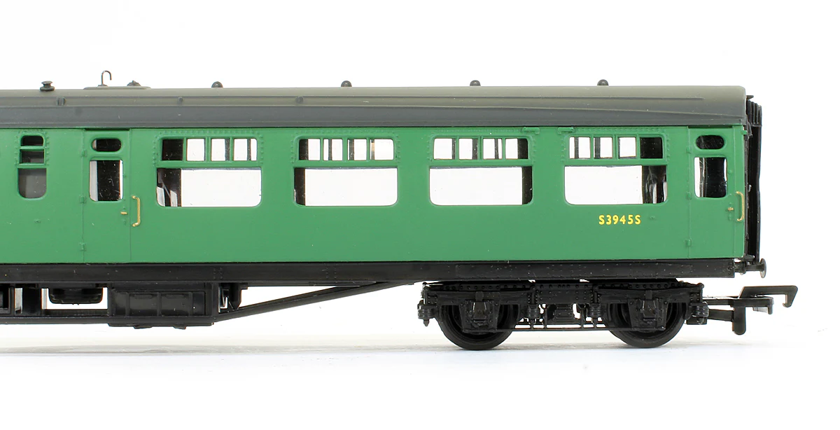 Pre-Owned 34-500 BR Malachite Green 63' Bulleid Corridor / Open Brake 2nd Coach - Image 3
