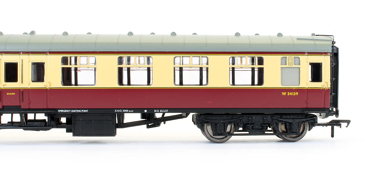 39-077E Pre-Owned BR MK1 Brake Second Corridor BSK Coach Crimson & Cream 'W34139' - Image 3