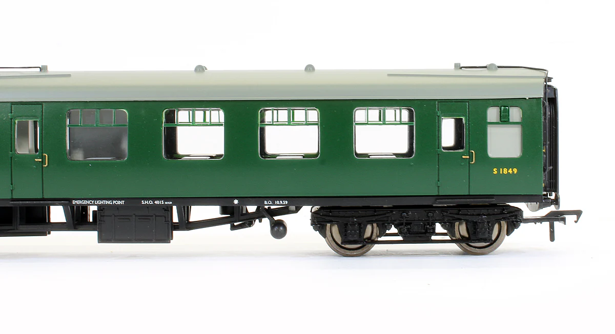 Pre-Owned 39-262A BR MK1 Miniature Buffet Car RMB BR (SR) Green 'S1849' - Image 3