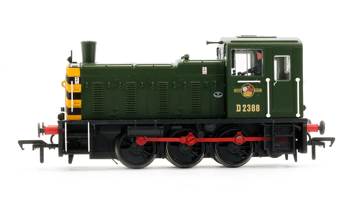 Pre-Owned 31-361 Class 03 D2388 BR Green Diesel Shunter Locomotive - Image 4