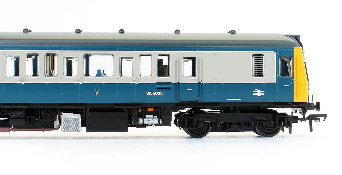 Pre-Owned 35-526SF Class 121 Single-Car DMU BR Blue & Grey (DCC Sound Fitted) - Image 4