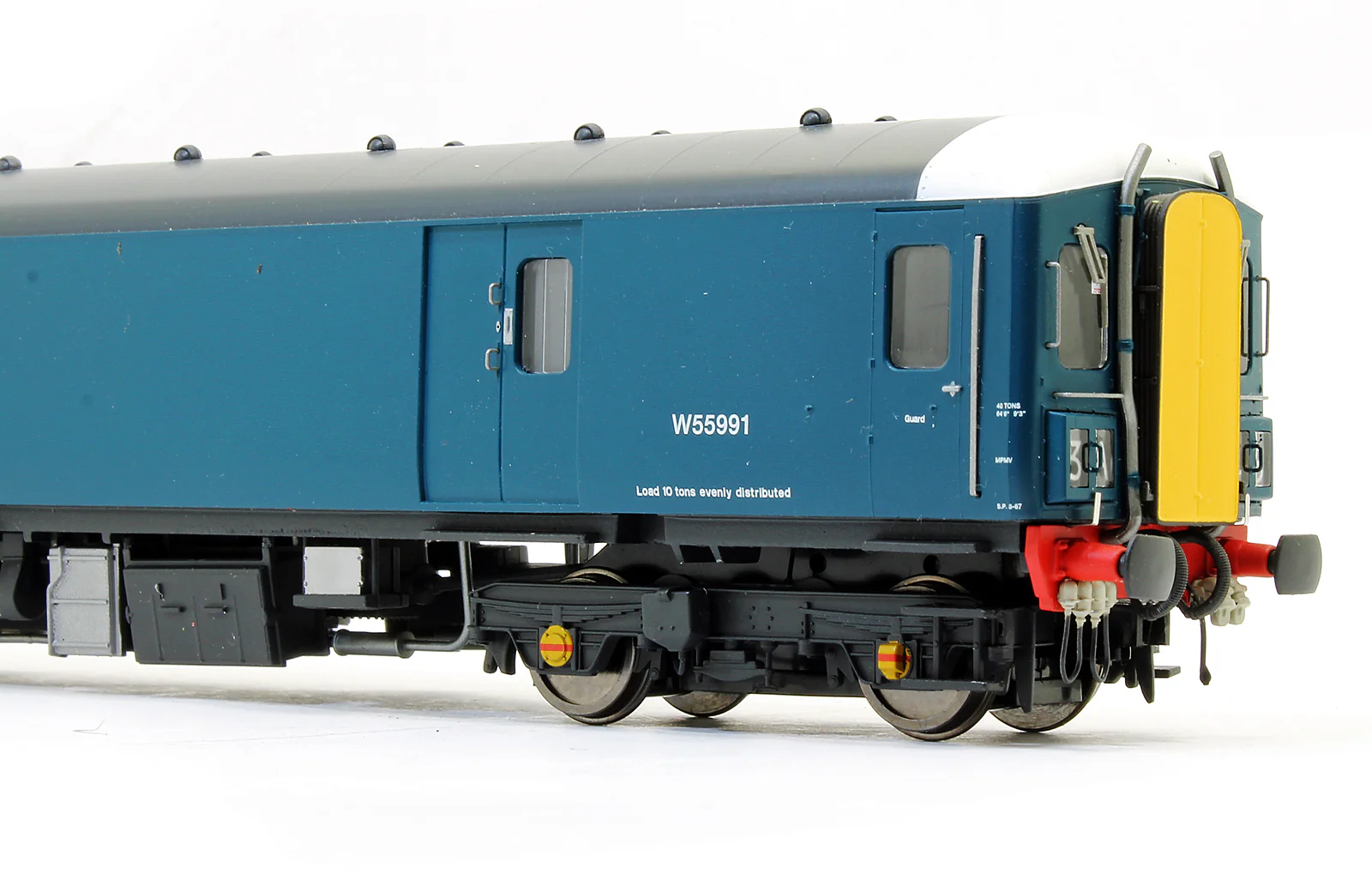 Pre-Owned 8902 Class 128 DPU BR Blue W55991 In Early Blue With Yellow Gangway Door Covers - Image 4