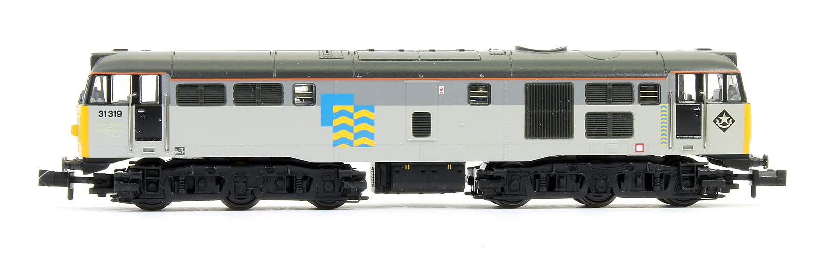 Pre-Owned 371-136SF Class 31/1 (Refurbished) 31319 Petroleum Sector Diesel Locomotive (DCC Sound Fitted) - Image 3