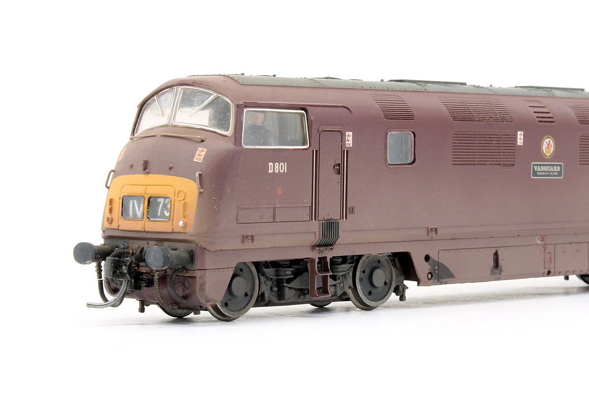 Pre-Owned 32-060 Class 42 Warship BR Maroon D801 'Vanguard' Diesel Locomotive (Weathered) - Image 3