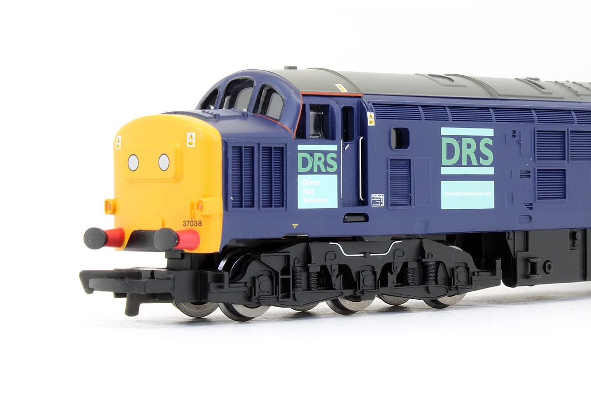 Pre-Owned R2574 DRS Co-Co Class 37038 Diesel Locomotive - Image 3